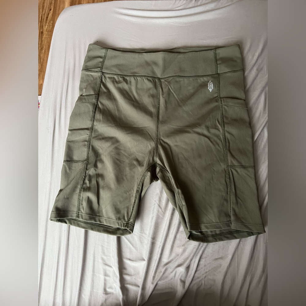 FP MOVEMENT bike shorts sz XL